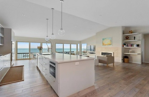 Beverly Shores House | (2025 Open!) Gorgeous Home With Private Pool & Panoramic Lake Views!