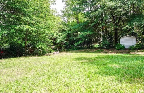 Bath House | 2027 Masters Rental-7 miles from National