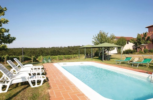 Montecalvoli Apartment | 3 bedroom accommodation in Pontedera PI
