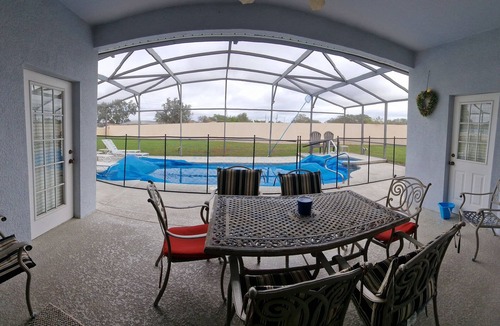Haines City Villa | 4 bed 3 bath Beautiful family villa