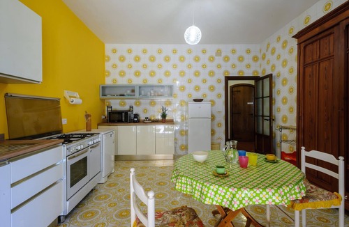 Pergola House | 4 bedroom pet friendly home in Pergola