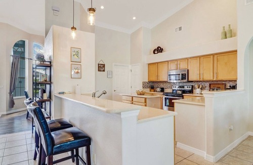 Cape Coral Villa | 4 bedroom villa with pool & spa (heatable) Tiki bar overlooking the water!