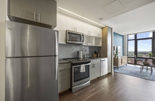 Bluemont Hotel | 4 Units | Arlington Apartment Stay | Near Parks & Trails | Comfort for Families