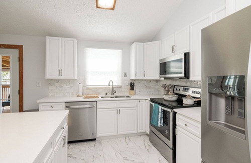 Hanover House | 4Bd 3Ba Single Family Home Near BWI, FT Meade, Live, Balt City+ Fenced Yard
