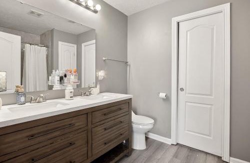 Kennedy King House | 4BR Indy Home Near Downtown, Pets Welcome, Parking