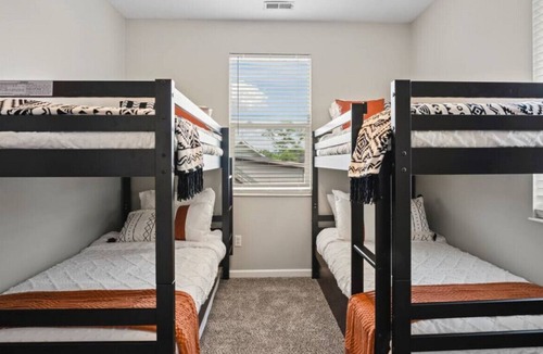 Kennedy King House | 56) Massive home with Game Room and Xbox!