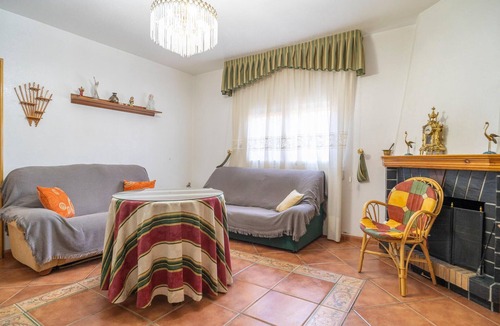 Oria House | 6 bedroom accommodation in El Campillo