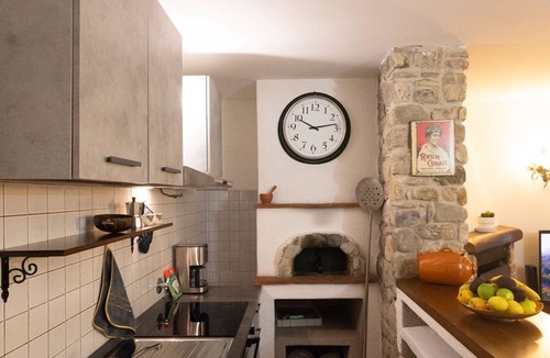 Casellina House | A Relaxing Getaway Just Outside Florence