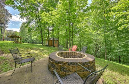 Leitchfield House | Access to Rough River Lake! Family Home w/Deck