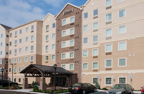 Amherst Apartment | ADA 2BR Suite w/Accessible Tub | Free Breakfast