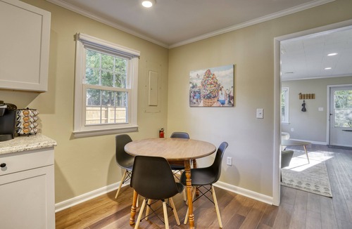 Queen Anne House | Adorable two-bedroom retreat close to Easton, Denton, Centreville