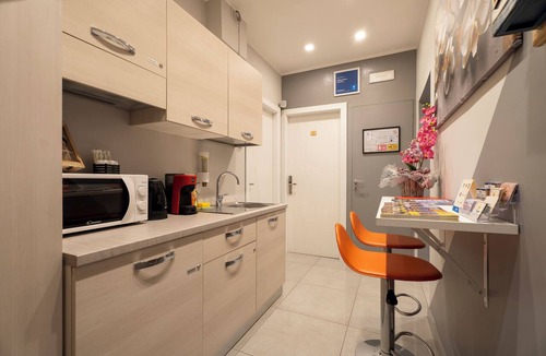 Buon Pastore-Sant'Agnese-San Damaso House | Affittacamere Orchidea