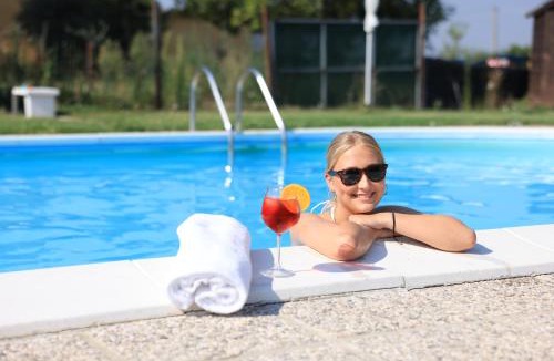 Crespellano House | Agriturismo IL BORGHETTO