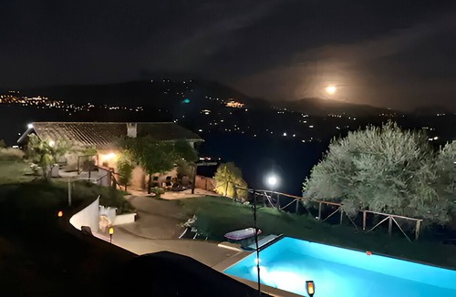 Olevano Romano House | Air-conditioned house with swimming pool in the vineyards
