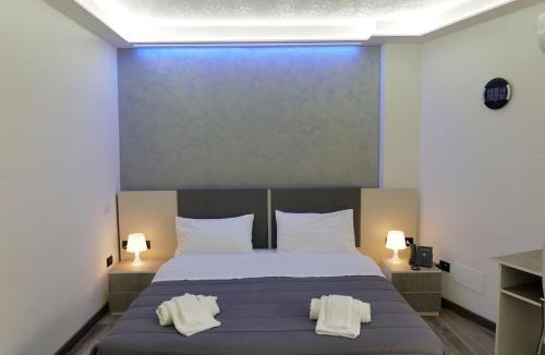 Maddaloni House | Albergo 3 Torri