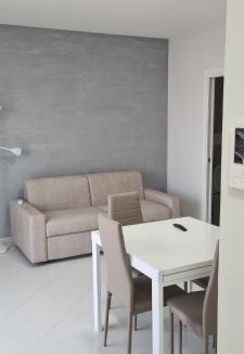 Maddaloni House | Albergo 3 Torri