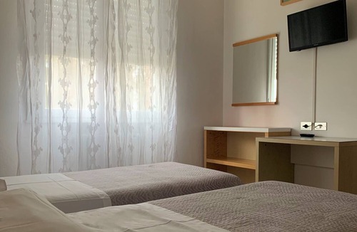 Buon Pastore-Sant'Agnese-San Damaso Hotel | Albergo Moderno
