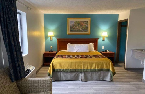 West Frankfort Hotel | Americas Best Value Inn West Frankfort