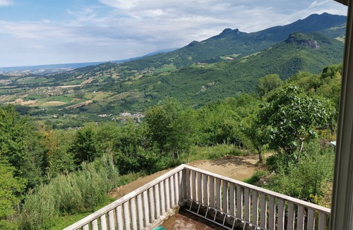 Farindola House | Angel's view is in the national park of the Gran Sasso, and is ultimately unique