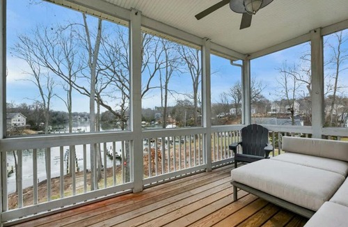 Arnold House | Annapolis Getaway on the Magothy