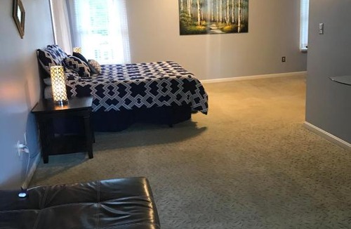 Cape Saint Claire House | Annapolis with many amenities