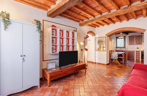 Borgo a Buggiano Apartment | Apartment 'Al Borgo 153' with Wi-Fi and Air Conditioning