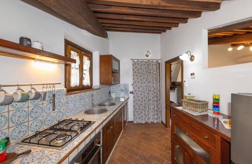 Crespina Apartment | Apartment 'Il Mulino Del Botteghino - F' with Shared Garden, Wi-Fi, and Air Conditioning