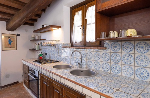 Crespina Apartment | Apartment 'Il Mulino Del Botteghino - F' with Shared Garden, Wi-Fi, and Air Conditioning