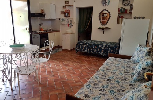 Latina Lido House | Apartment in villa on independent garden in a large park just renovated