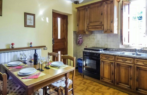 Cascine-La Croce Apartment | Apartment with pool and private terrace in Tuscany