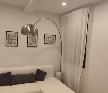 Cento Apartment | Appartamento 2 Leoni
