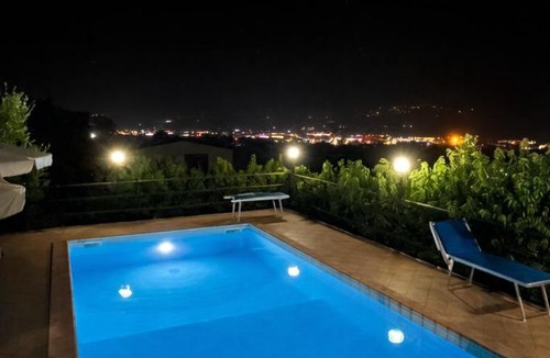 Camerano Apartment | Appartamento Belvedere con Piscina - Soggiorni Le Grotte