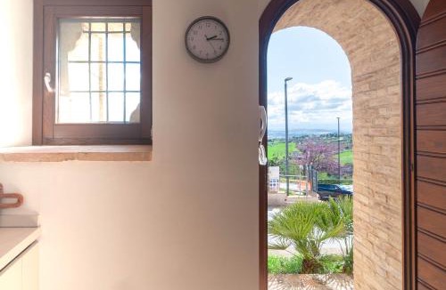 Morrovalle Apartment | Appartamento Le Mura di Morro