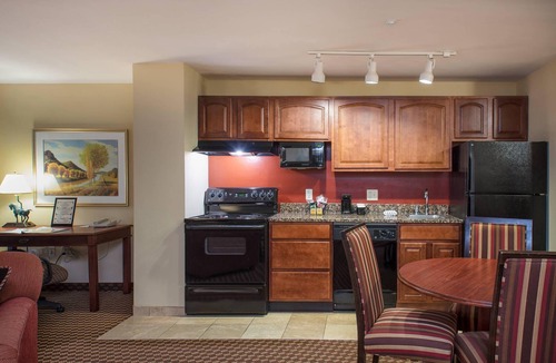 Court House Hotel | Arlington Court Suites, a Clarion Collection Hotel