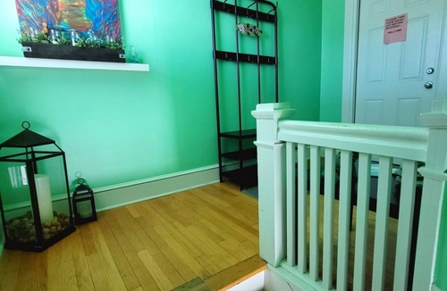 Lyons Apartment | Artistic/Boho and Cozy Space