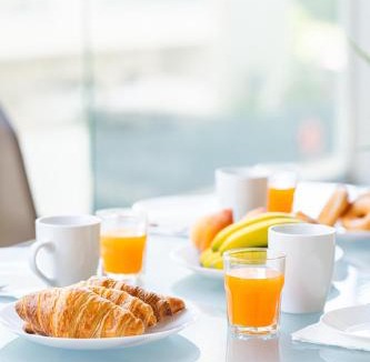 Almeria Apartment | ATP Vega de Acá a 5 minutos de la Playa, Piscina Abierta y Parking Privado Gratis!