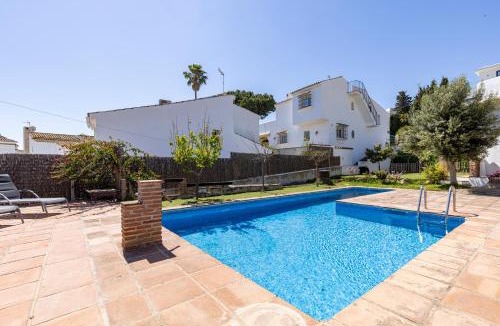 La Gaspara Apartment | Authentic apartment with pool and sea view