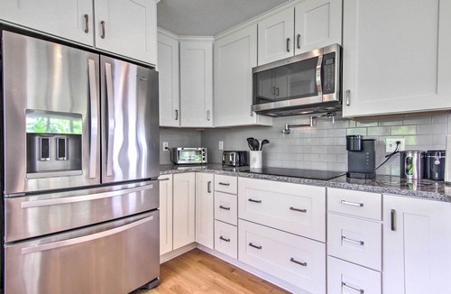 Madison House | Bayfront Gem w/Amazing Water Views + Pond!