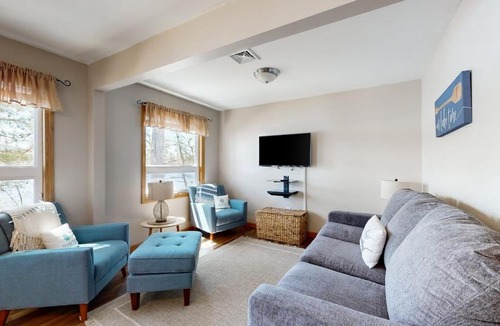 The Bays House | Bayside Haven