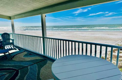 Indian Shores Villa | Beachfront Bungalow