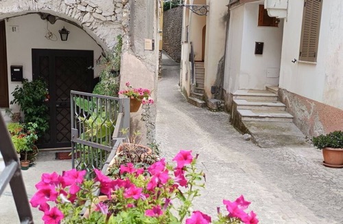 Formia Apartment | Beautiful apartment for 5 guests with WIFI, A/C and pets allowed