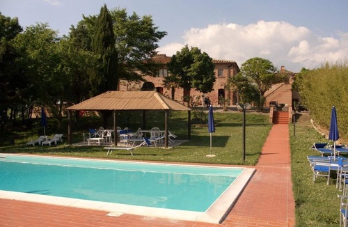 Peccioli Villa | Beautiful apartment in villa for 4 guests with WIFI, pool