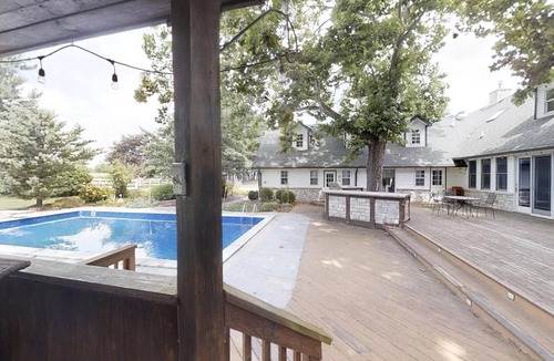 Cedar Lake House | Beautiful Home Oasis