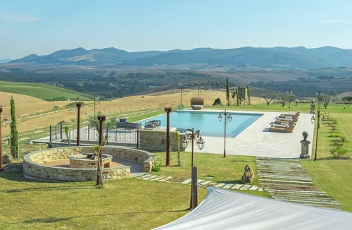 Peccioli Villa | Beautiful private villa with private pool, A/C, hot tub, WIFI, patio and panoramic view