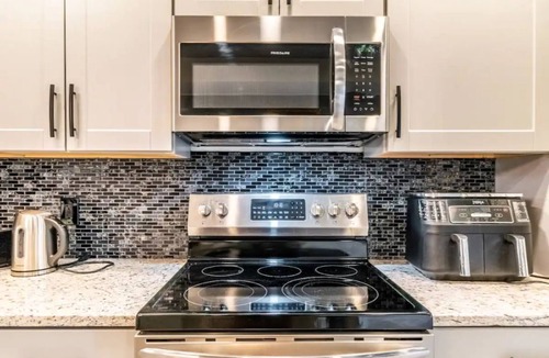 Downtown Baltimore Villa | Bell Villa