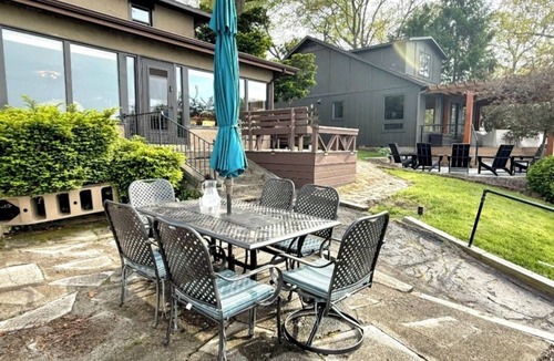 North Webster House | Best Views of Webster Lake! Paddleboards + Swimming