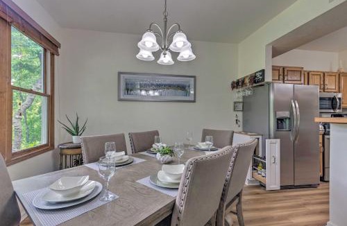 Mountain Air House | Blue Ridge Mtn Views: Condo w/Furnished Balcony