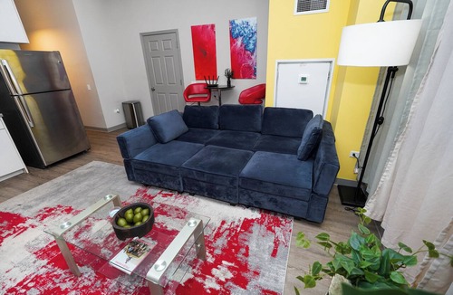 Near South Side Apartment | Bright 2BR Apt with Gym and Optional Parking Near Soldier Field, McCormick Place