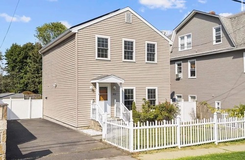 Fairfield House | Bright, airy single‑family home in Fairfield, minutes from Fairfield Beach