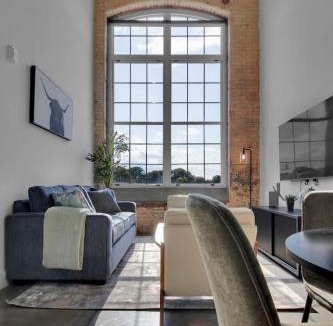 Judson Apartment | Bright Cozy Loft Pool Gym Great location